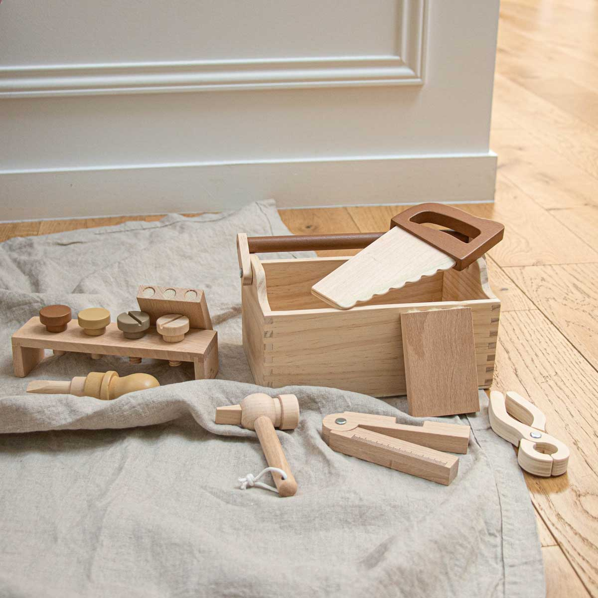 Boîte à outils en bois