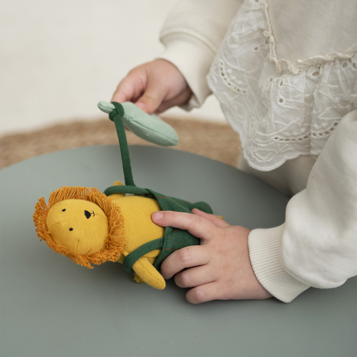 Peluches poupées animaux